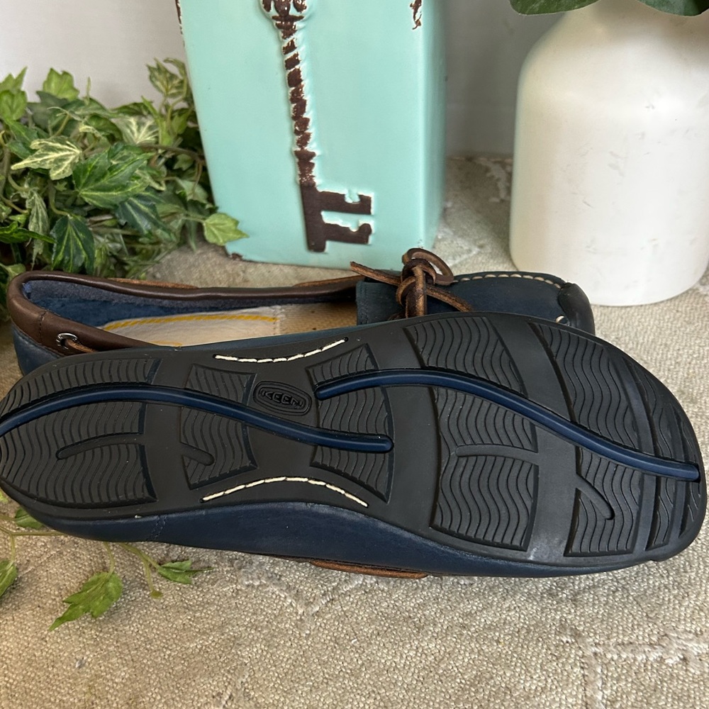 Keen Women's Blue and Brown Loafers - Picture 8 of 10
